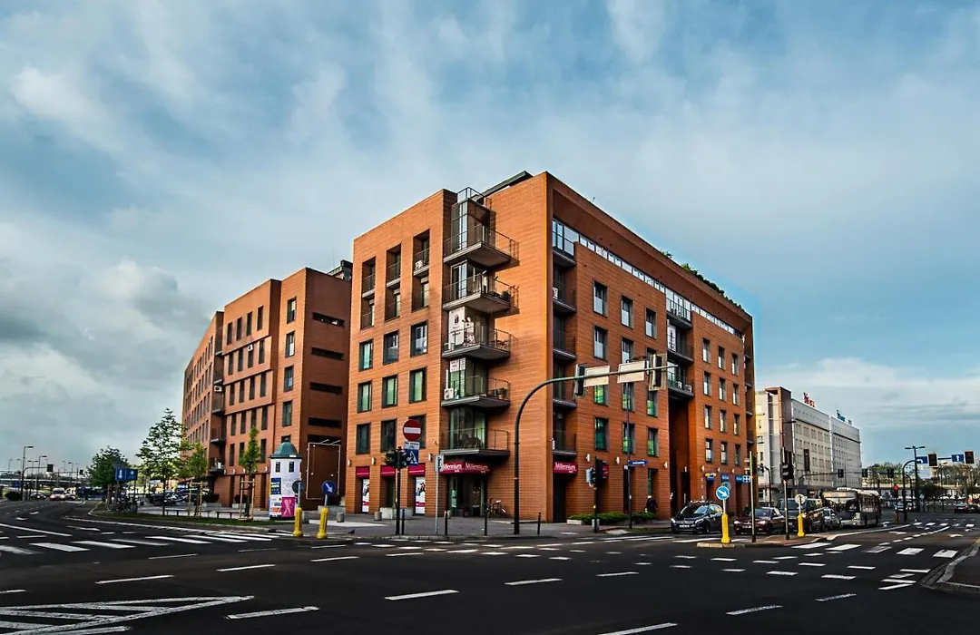Angel City Center Krakow Aparthotel-1